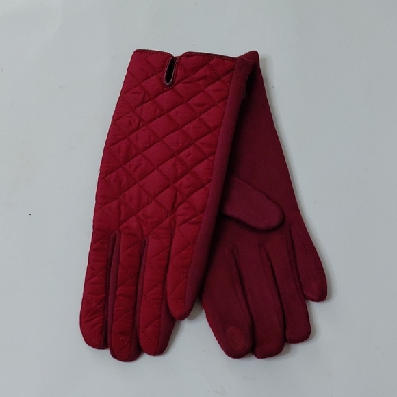 Burgundy Quilted Gloves - Picture 4 of 7